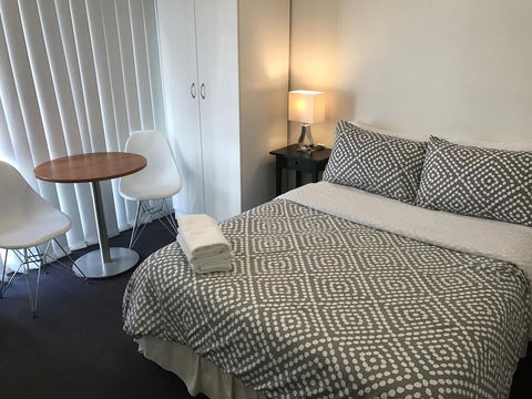 Cityview Studio Accommodation - Perths Hotel 3