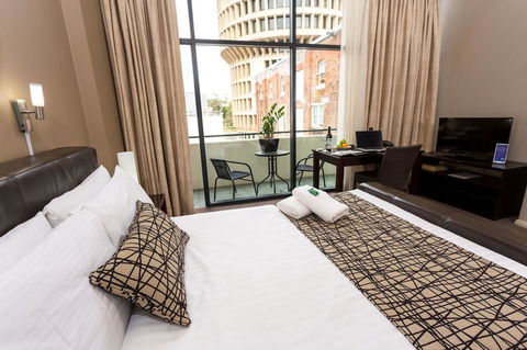 Clarendon Hotel - Perths Hotel 0