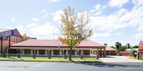 Club Motel Armidale - Perths Hotel 3