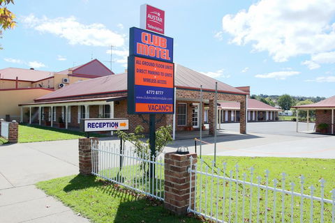 Club Motel Armidale - Perths Hotel 1