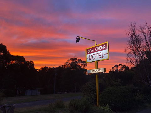 Coal Creek Motel - Perths Hotel 2
