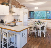 Coastal Cottage - Perths Hotel
