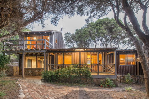 Coleys Beach House Yallingup - Perths Hotel 2