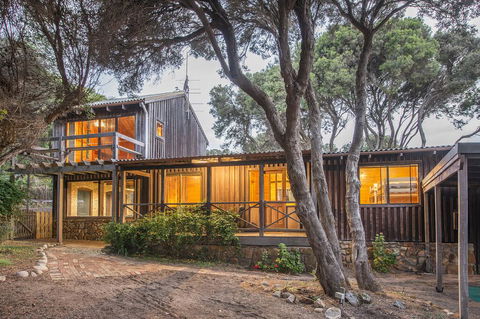 Coleys Beach House Yallingup - Perths Hotel 1