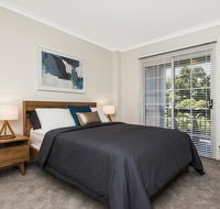 Colin Street Apartment - Perths Hotel