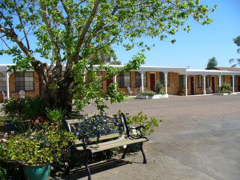 Colonial Motor Lodge Scone - Perths Hotel 0