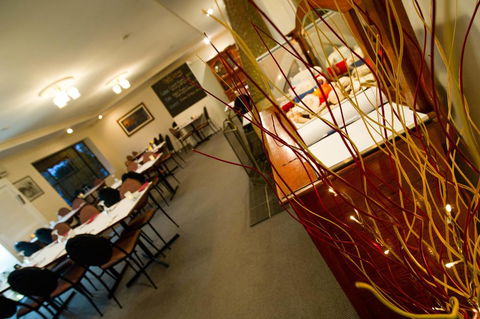 Colonial Motor Lodge Scone - Perths Hotel 3