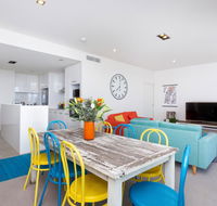 Colour  Swank at The Mill in the Heart of CBD - Perths Hotel