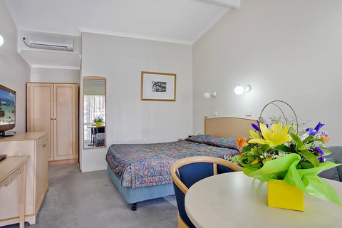 Comfort Inn Blue Lagoon - Perths Hotel 2