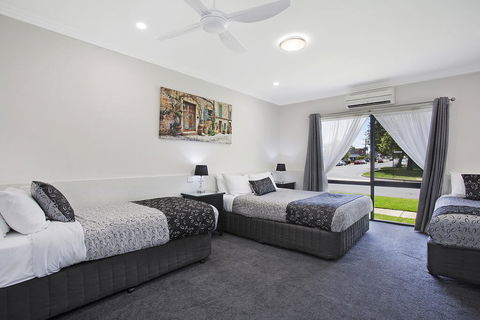 Comfort Inn May Park - Perths Hotel 1