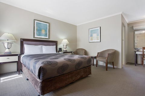Comfort Inn On Raglan - Perths Hotel 1