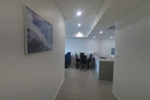 Comfortable & Convenient Living Close To Airport - Perths Hotel 1