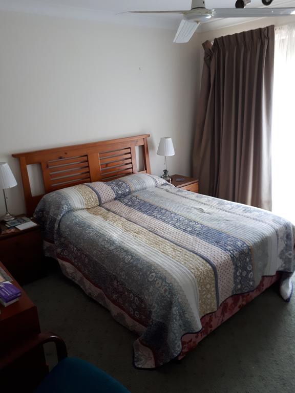 Duncraig WA Perths Hotel