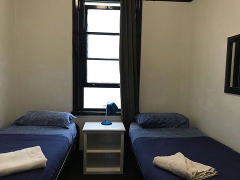 Coogee Beach House - Perths Hotel 2