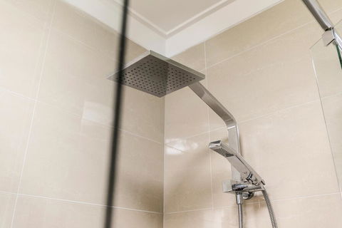 Cool Quiet Modern Secure Walking Distance To Perth And Landmarks - Perths Hotel 2