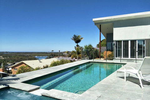 Coolangatta Gold - Perths Hotel 0