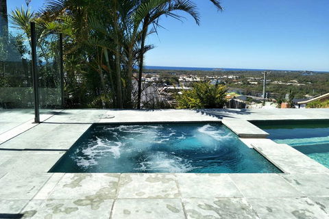 Coolangatta Gold - Perths Hotel 1