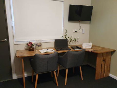 Cornwall House Accommodation - Perths Hotel 3