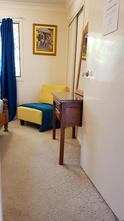 Cosy Quiet Bedroom Ferny Grove - Perths Hotel 2