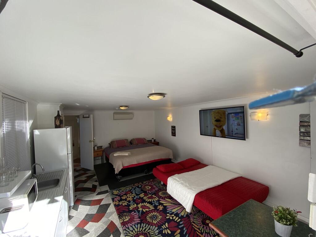 Indooroopilly QLD Perths Hotel