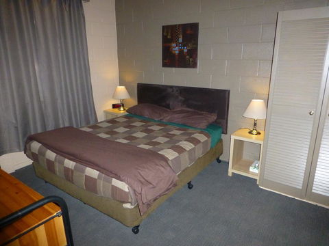 Cottonwood Lodge - Perths Hotel 3