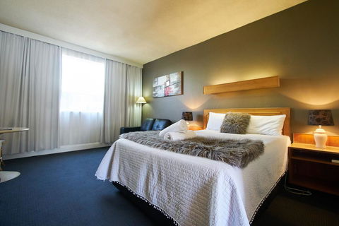 Country Comfort Armidale - Perths Hotel 3