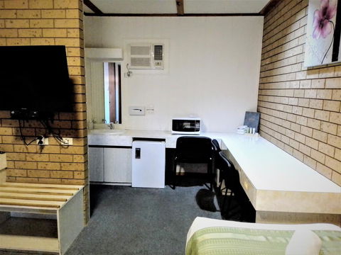 Country Home Motor Inn - Perths Hotel 2