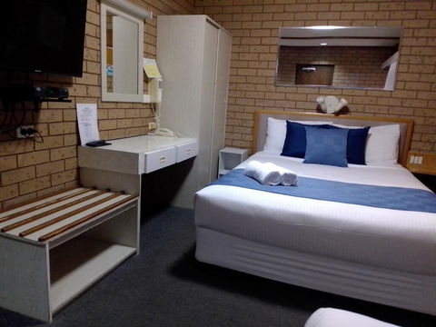 Country Home Motor Inn - Perths Hotel 3