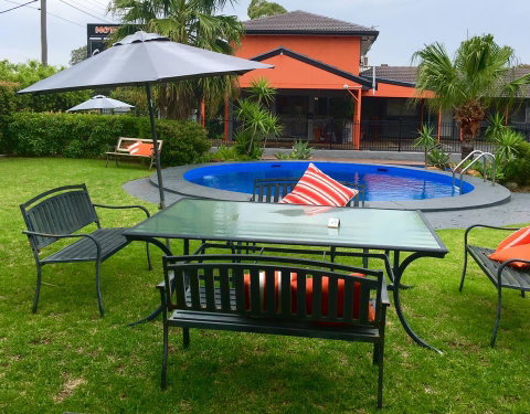 Country Leisure Motor Inn - Perths Hotel 1