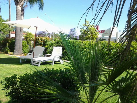 Country Leisure Motor Inn - Perths Hotel 2