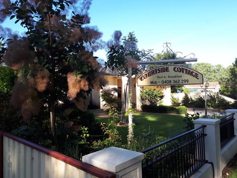 Courtsidecottage Bed And Breakfast - Perths Hotel 3