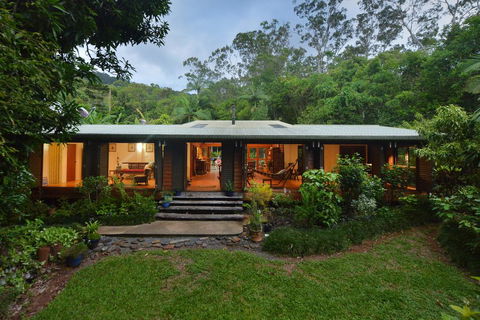 Cow Bay Homestay B&B - Perths Hotel 0