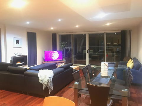 Cowes Beachfront Retreat - Perths Hotel 2