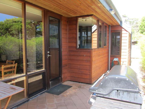 Cowrie Chalet - Perths Hotel 1