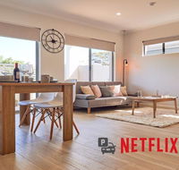 Cozy  Central Apt at Garden City - Free WiFi - Perths Hotel