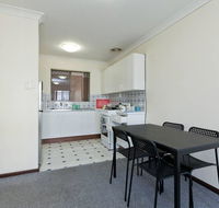 Cozy South Perth Unit next to Perth Zoo - Perths Hotel