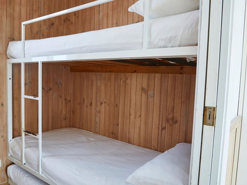 Crescent Head Holiday Park - Perths Hotel 3