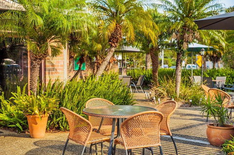 Crescent Head Resort & Conference Centre - Perths Hotel 0