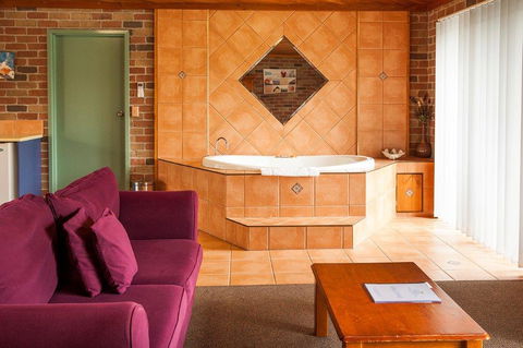 Crescent Head Resort & Conference Centre - Perths Hotel 2