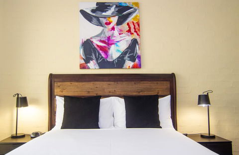 Crescent Motel Taree - Perths Hotel 2