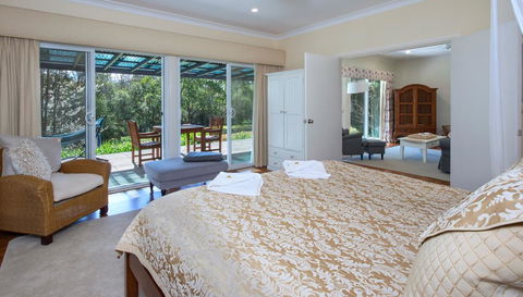 Crystal Creek Meadows - Perths Hotel 1