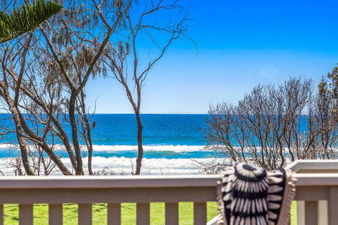 Cypress Beachfront - Perths Hotel 3