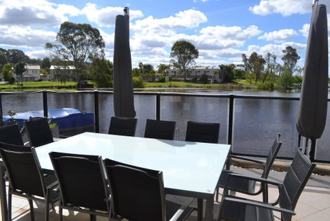 Cypress Drive Town House - Perths Hotel 0