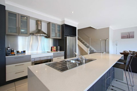 Cypress Townhouse 11 - Perths Hotel 1