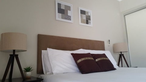Cypress Waterfront Spa Apartment - Perths Hotel 2