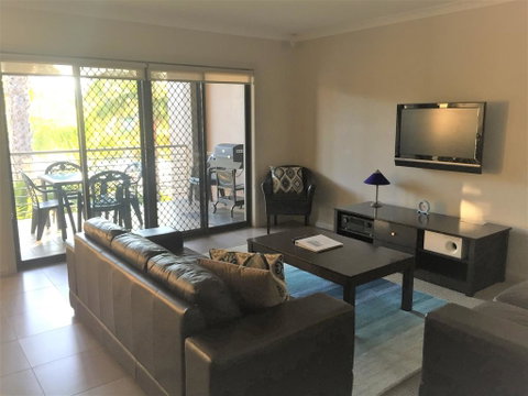 Cypress Waterview Spa Apartment - 37B - Perths Hotel 3