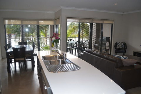 Cypress Waterview Spa Apartment - 37B - Perths Hotel 1