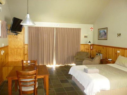 D'Altons Resort - Perths Hotel 3
