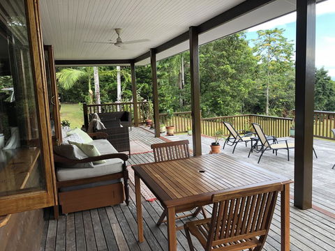 Daintree Valley Cottage - Perths Hotel 3