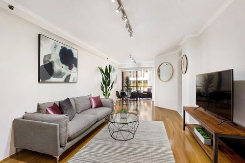 Darlinghurst One Bedroom Modern Self-Contained Apartment With Parking - Easy Access To Sydney CBD (45 PEL) - Perths Hotel 0